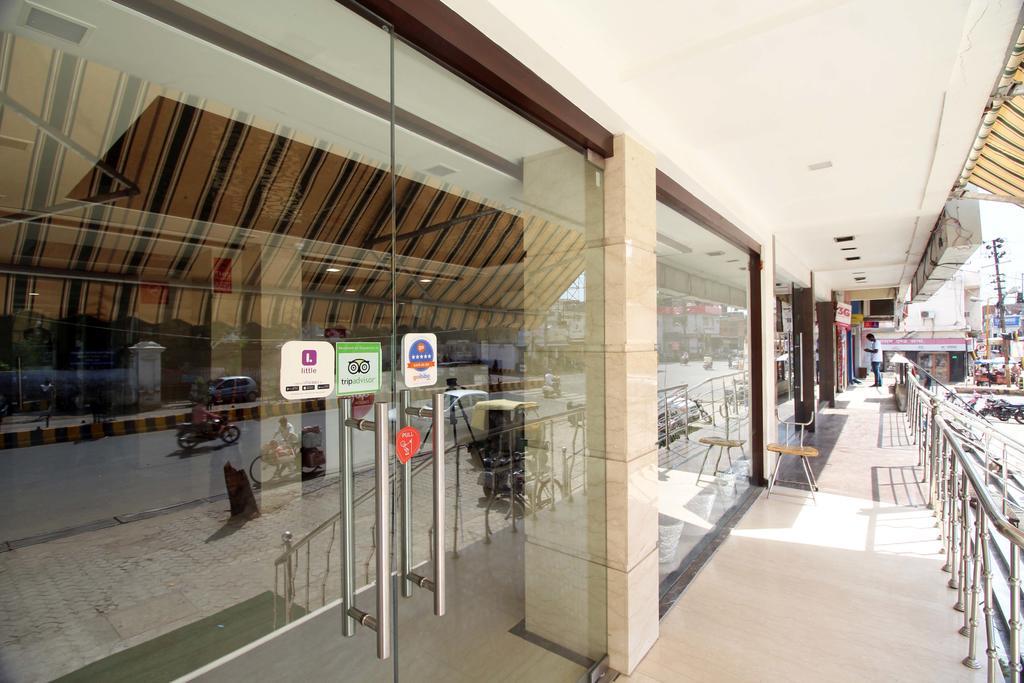 Genx Usha Kiran Agra Hotel Agra  Ngoại thất bức ảnh